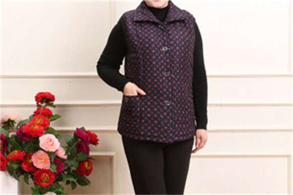 京枫中老年服装